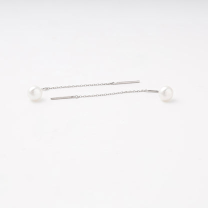 Silver 925 pearl threader earrings, detail view — Kabluchka
