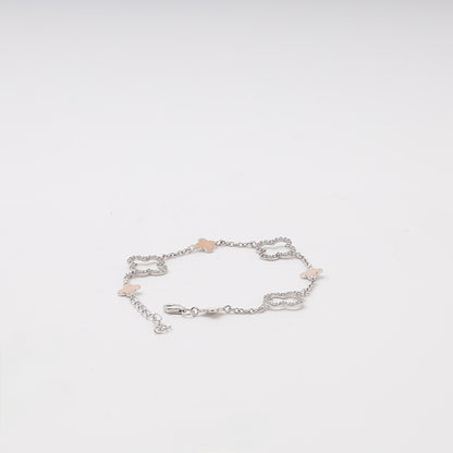 Silver 925 Clover Bracelet on bracelet stand — Kabluchka