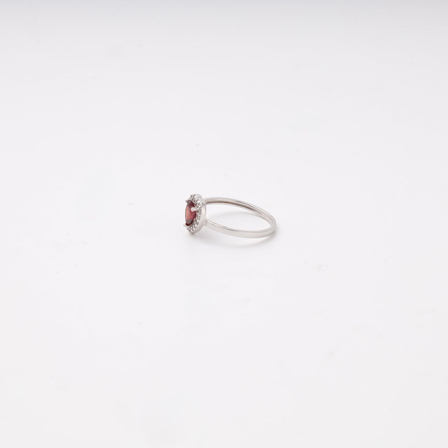 Silver 925 heart halo ring, side view — Kabluchka