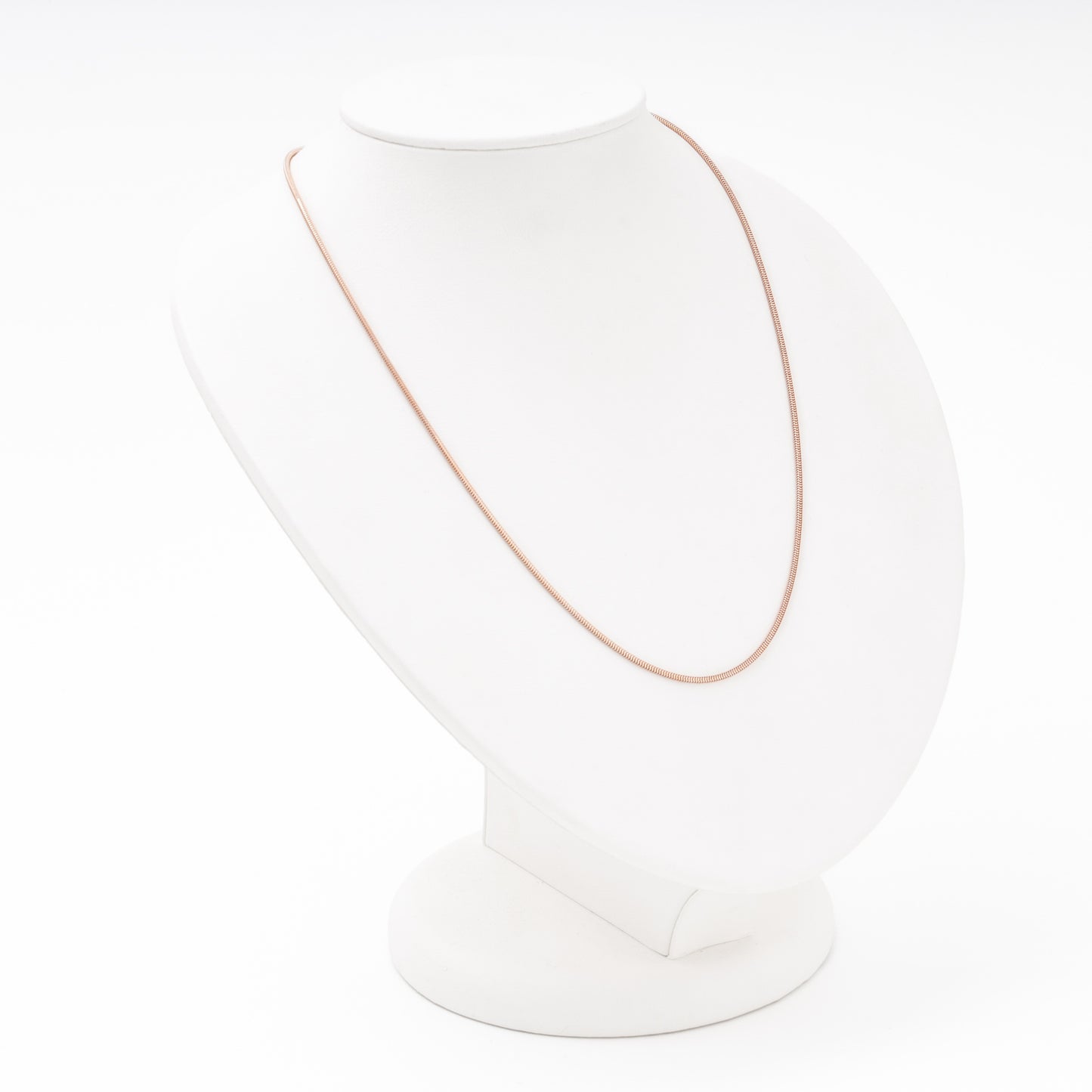 Rose gold 585 snake chain detail — Kabluchka