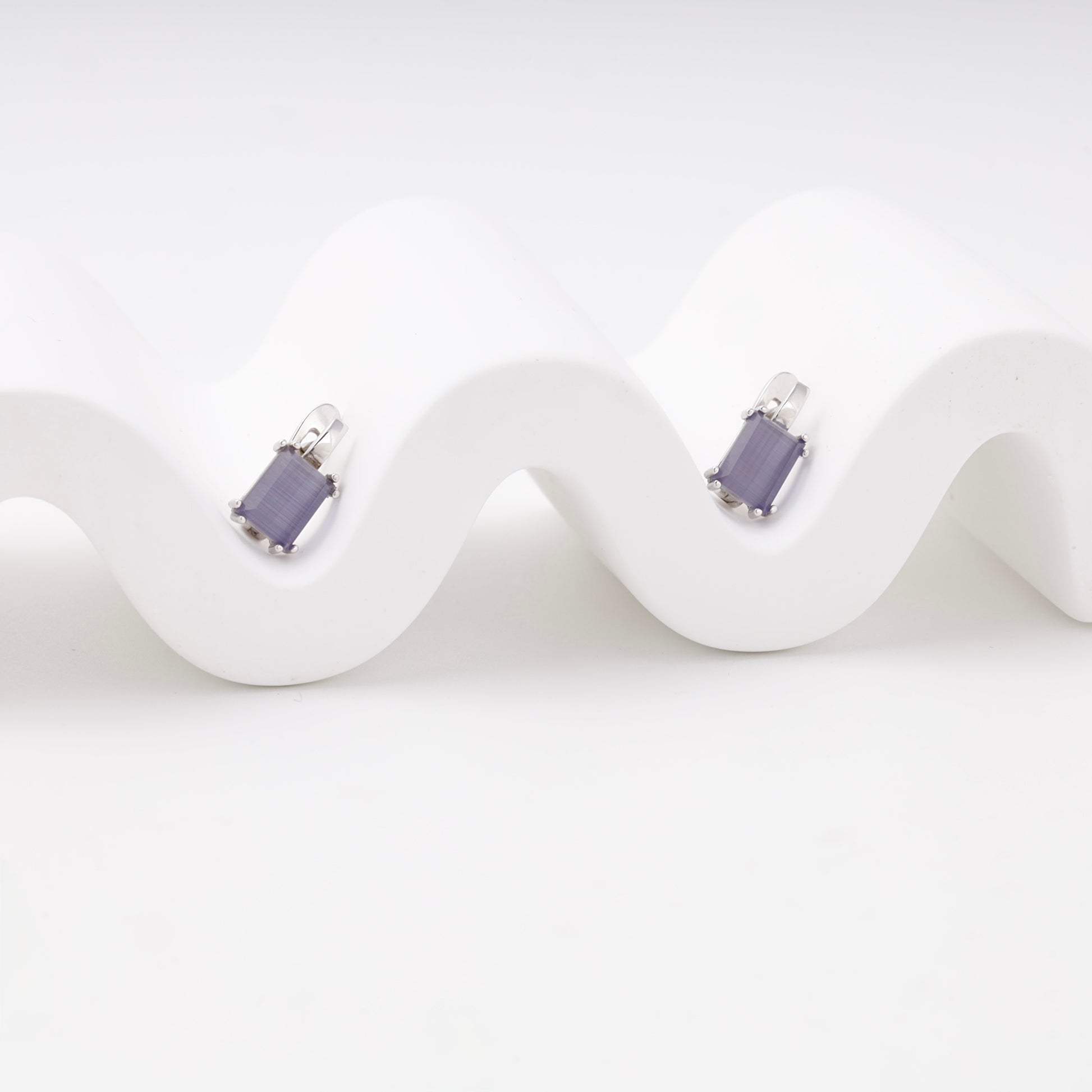 Rhodium-plated silver 925 ulexite earrings — Kabluchka