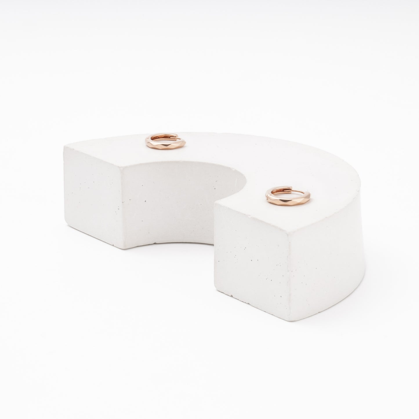 14K rose gold small hoops no stones — Kabluchka