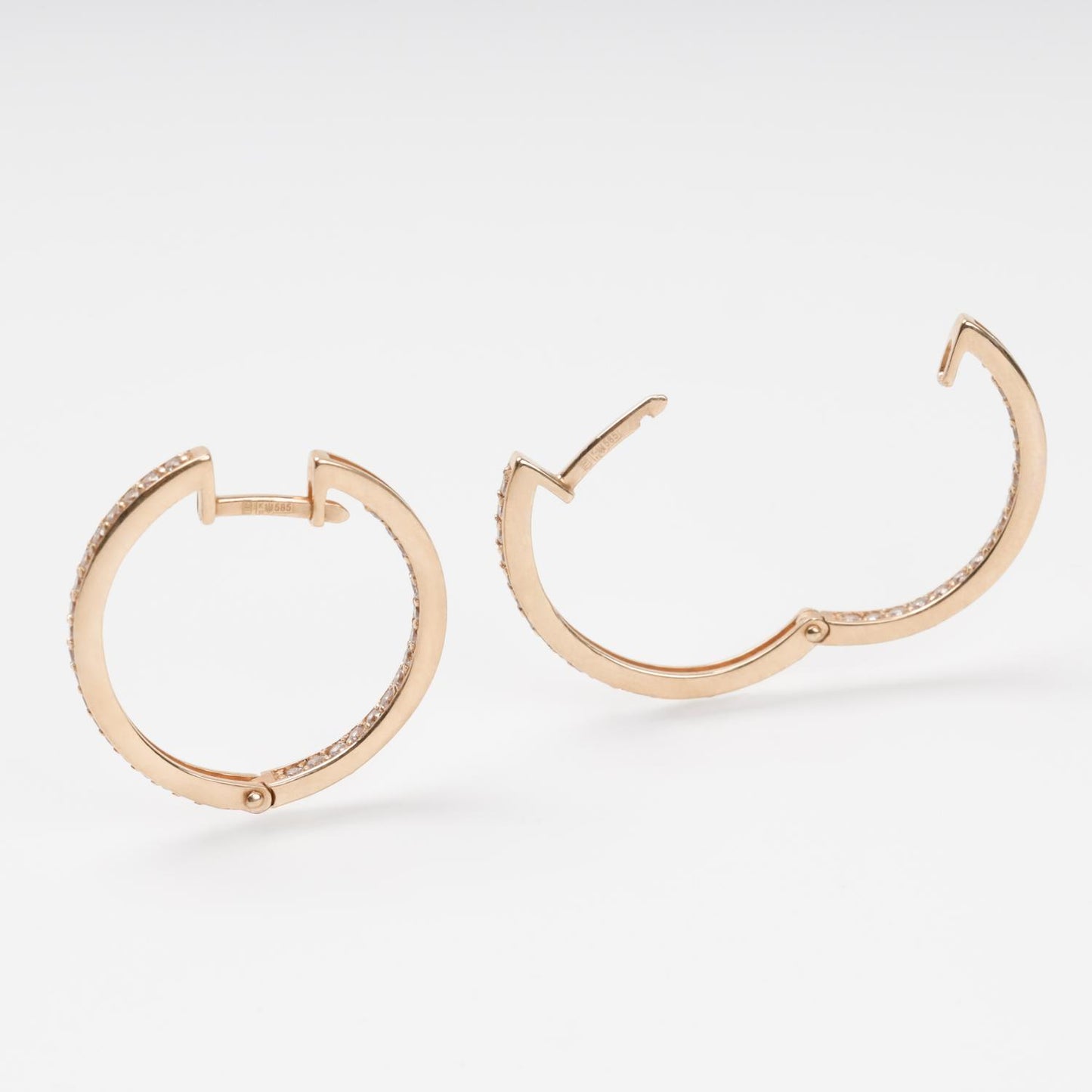Gold hoop earrings with cubic zirconia clicker closure | Kabluchka