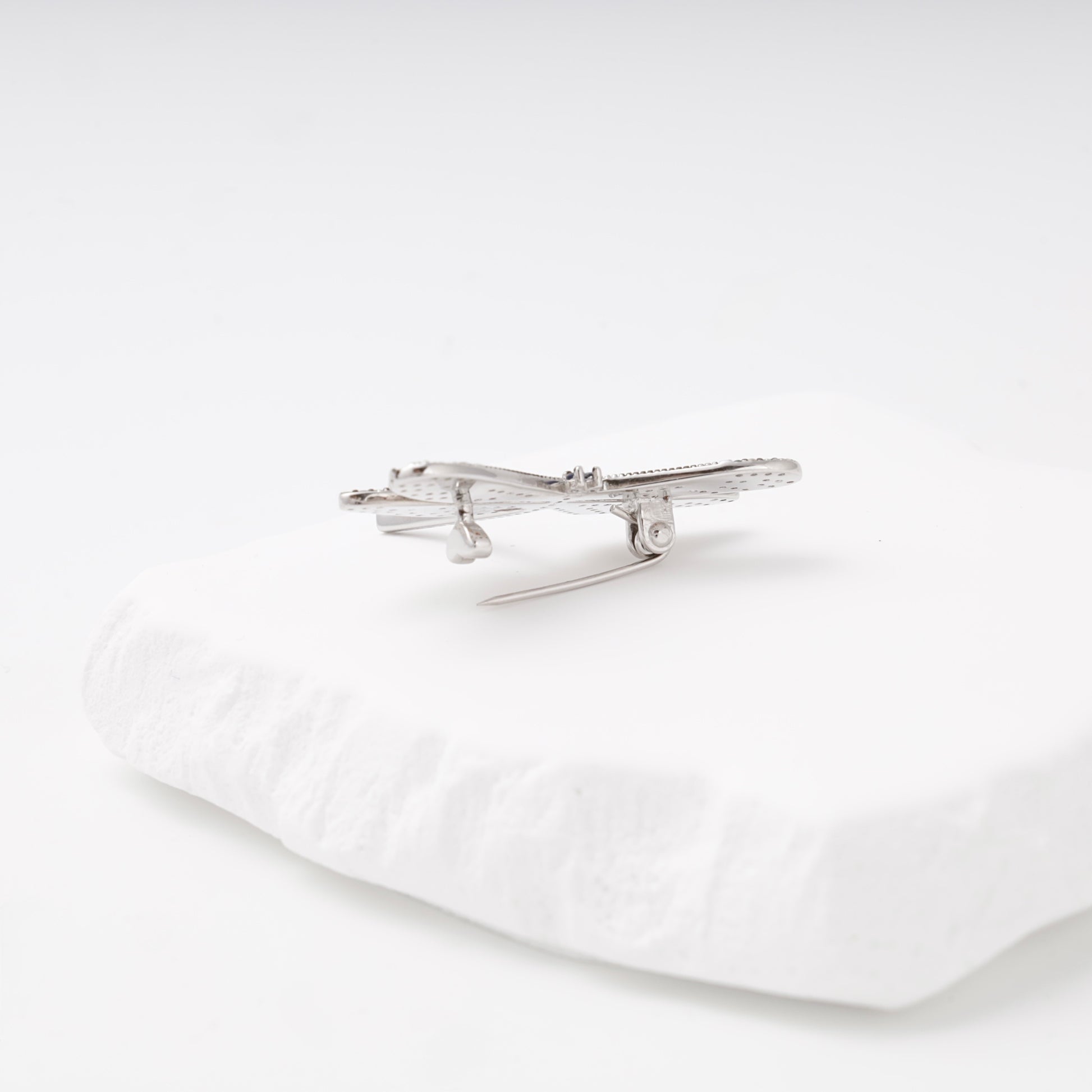 Silver 925 dragonfly brooch, brooch pin detail — Kabluchka