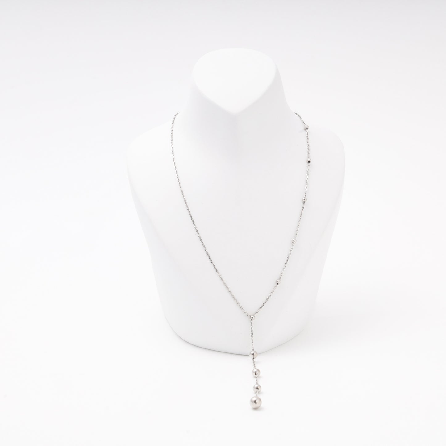 Silver 925 Rhodium Ball Chain Necklace on Surface — Kabluchka