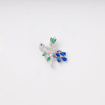 Silver 925 bird brooch with multicolor cubic zirconia — Kabluchka