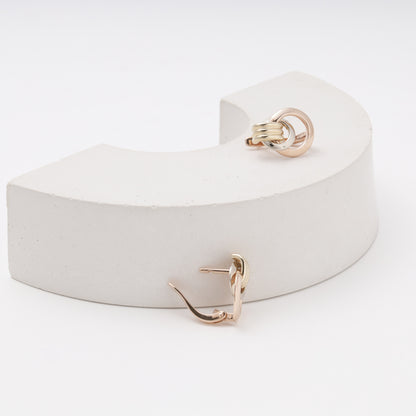 Gold 585 three-tone knot earrings with English lock — Kabluchka