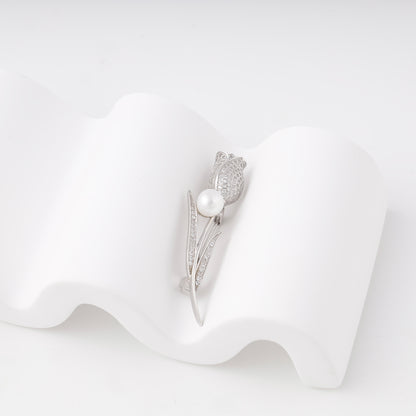 Silver 925 tulip brooch with cubic zirconia, side view — Kabluchka