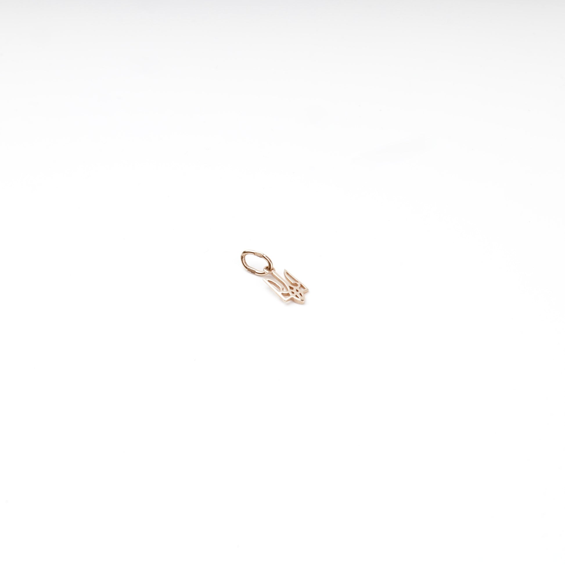 Rose Gold 585 Ukrainian Trident Pendant detail — Kabluchka