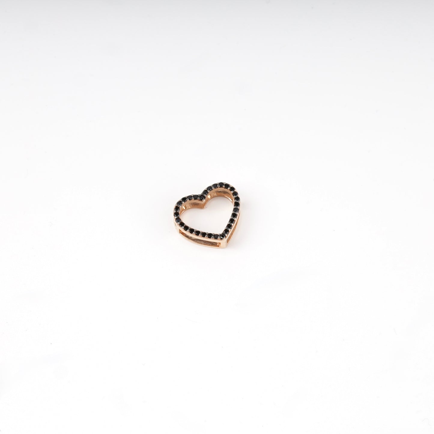Gold 585 heart pendant with black stones — Kabluchka