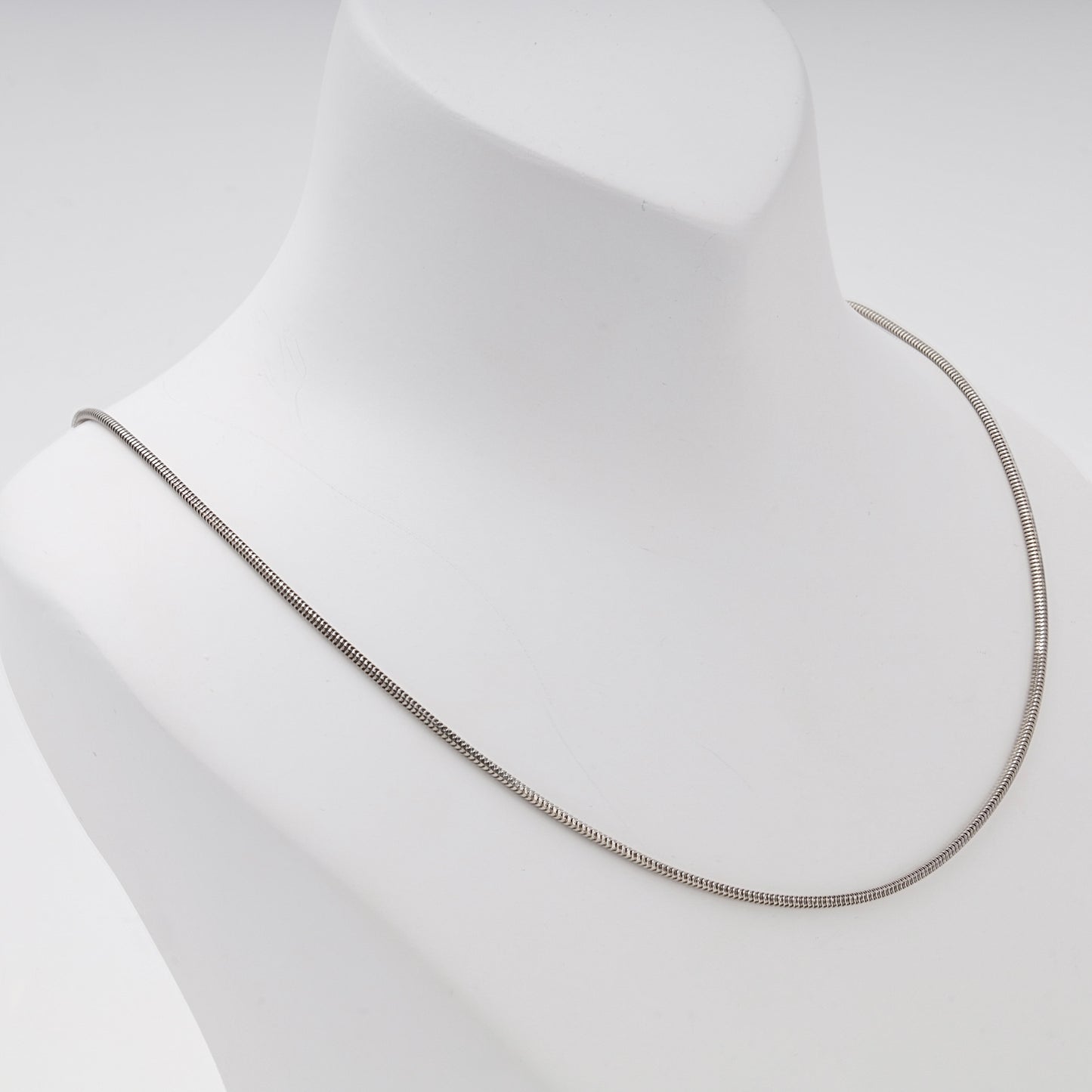 Silver 925 thin snake chain necklace — view 2 — Kabluchka