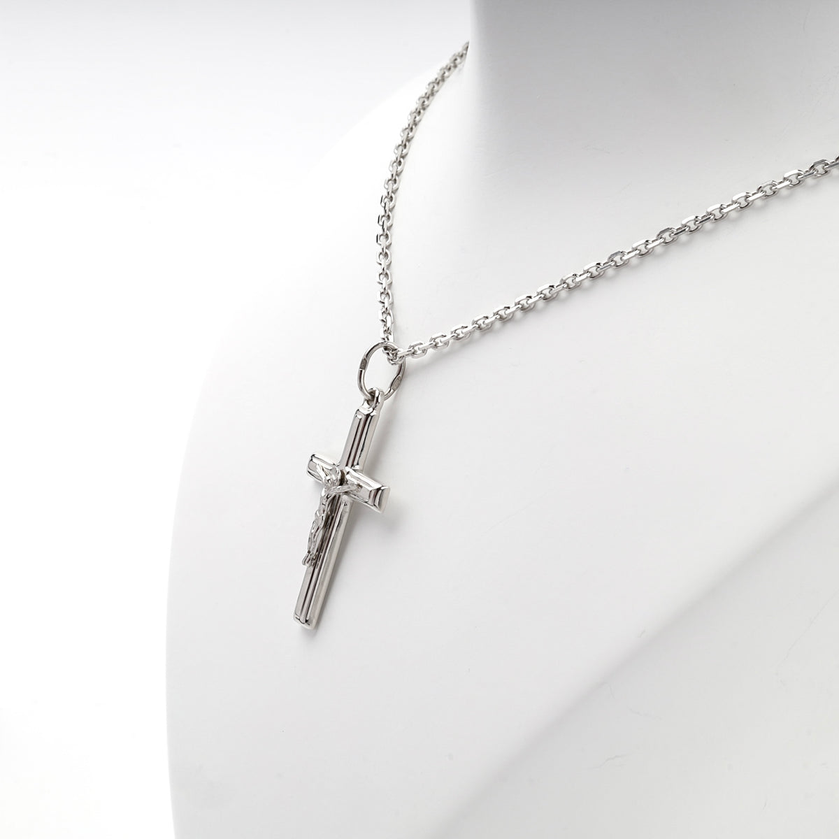 Silver 925 engraved open-frame crucifix pendant, display view