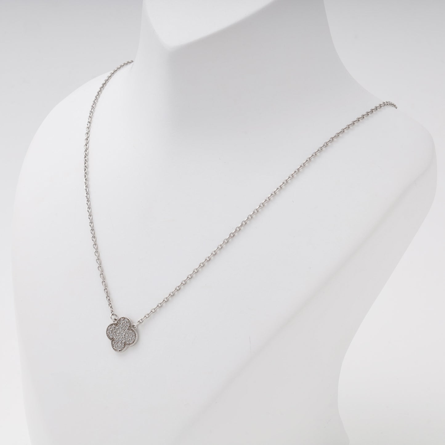Silver 925 clover pendant necklace, angled view — Kabluchka