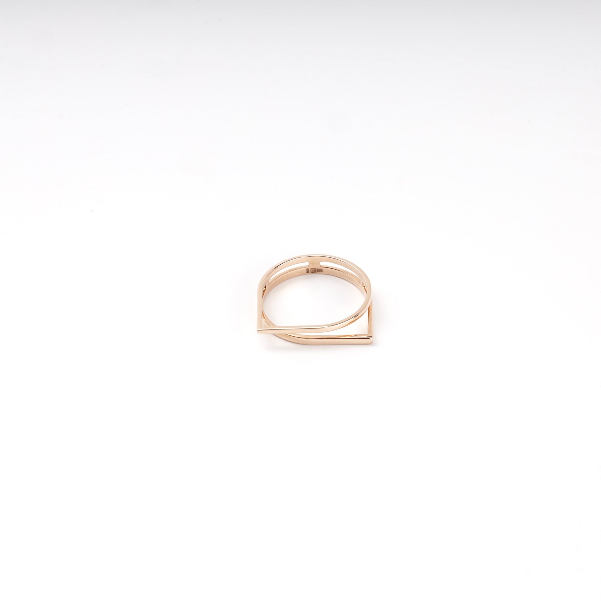 Minimalist rose gold geometric ring, side profile — Kabluchka
