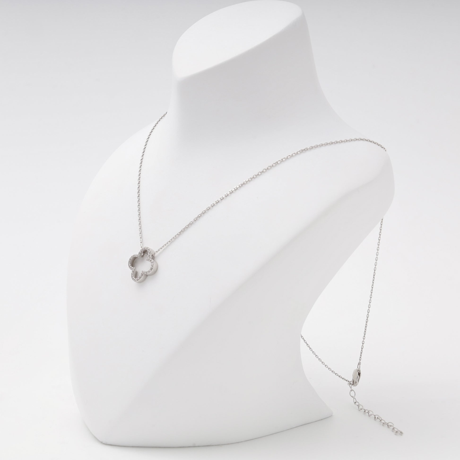 Silver 925 open clover pendant necklace shown on a bust — Kabluchka