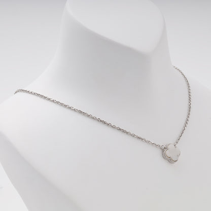 Silver 925 clover mother-of-pearl necklace, angled view — Kabluchka