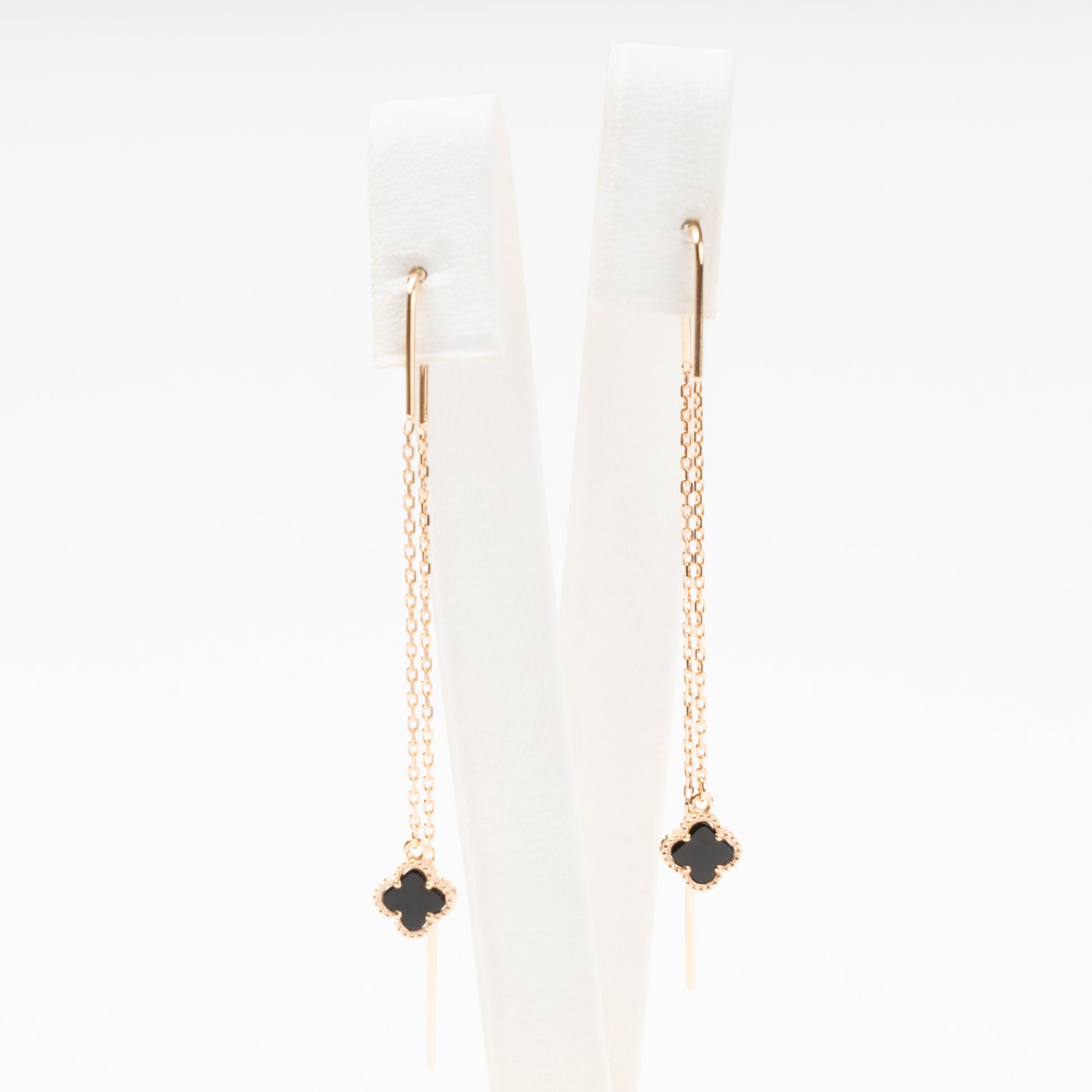 Rose gold threader earrings with black onyx clover pendant | Kabluchka
