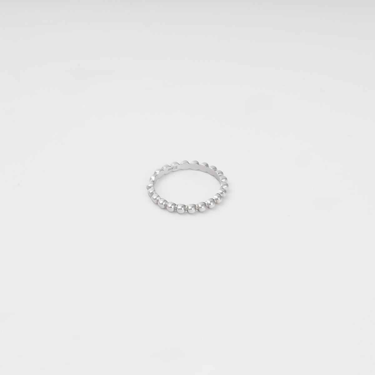 White gold beaded ring, front view — КБ948Би — Kabluchka