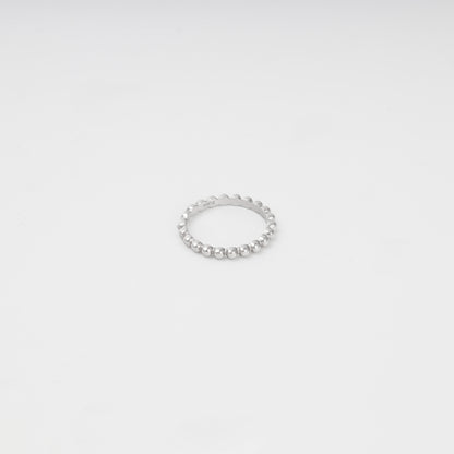 White gold beaded ring, front view — КБ948Би — Kabluchka