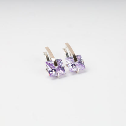 Silver 925 and Gold 375 purple cubic zirconia drop earrings — front view — Kabluchka