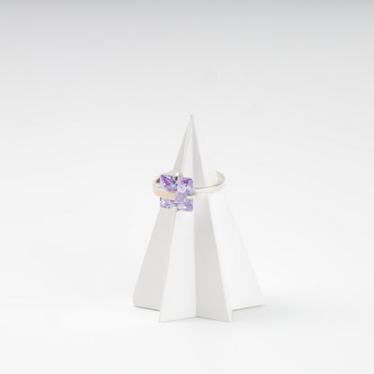 Purple cubic zirconia cocktail ring worn on hand — Kabluchka