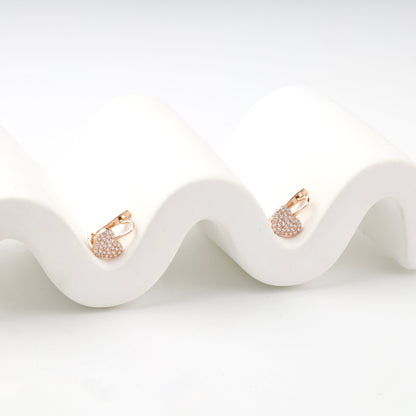 Children's Rose Gold 14K (585) Pavé Cubic Zirconia Heart Earrings — detail view — Kabluchka