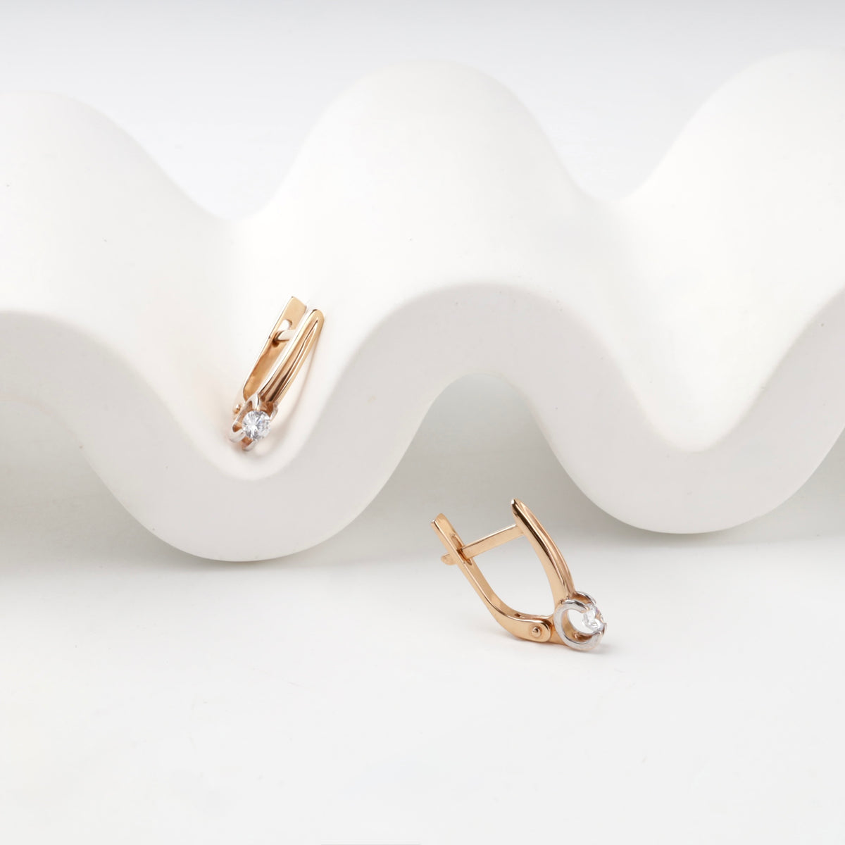 Rose Gold 14K (585) Cubic Zirconia Solitaire Drop Earrings — side view — Kabluchka