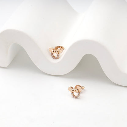 Rose Gold 14K (585) Cubic Zirconia Bow Stud Earrings — detail view — Kabluchka