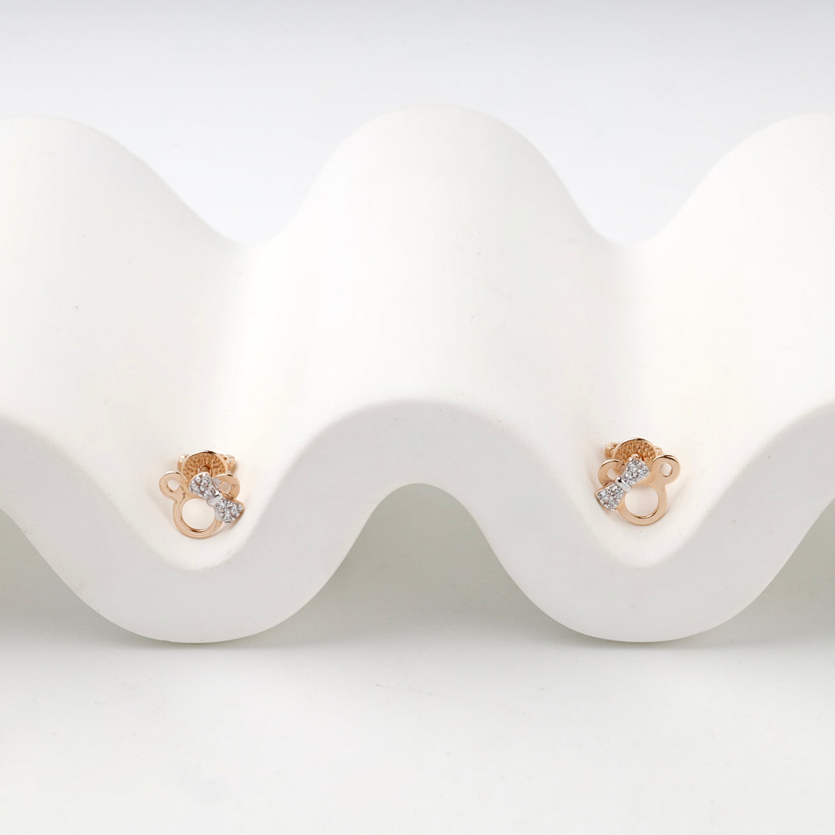 Rose Gold 14K (585) Cubic Zirconia Circular Stud Earrings — detail view — Kabluchka