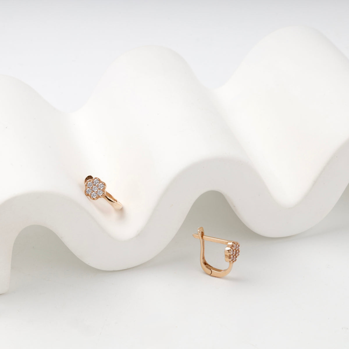 Children's Rose Gold 14K (585) Round Cubic Zirconia Flower Earrings — angled view — Kabluchka