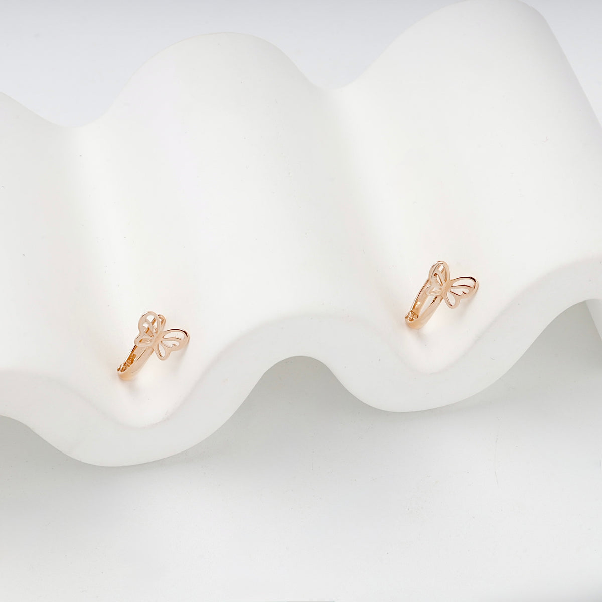Children's Rose Gold 14K (585) Openwork Butterfly Earrings — detail view — Kabluchka
