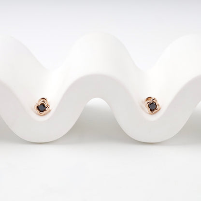 Rose Gold 14K (585) Black Cubic Zirconia Clover Stud Earrings — detail view — Kabluchka
