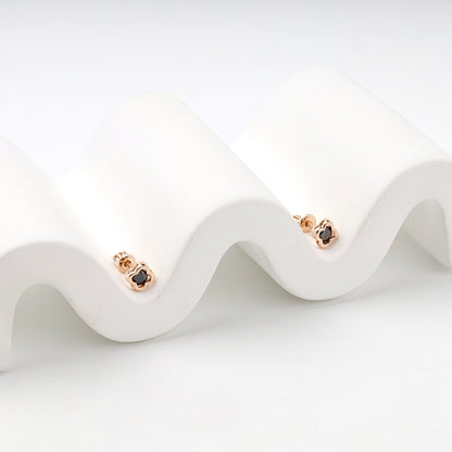 Rose Gold 14K (585) Black Cubic Zirconia Clover Stud Earrings — side view — Kabluchka