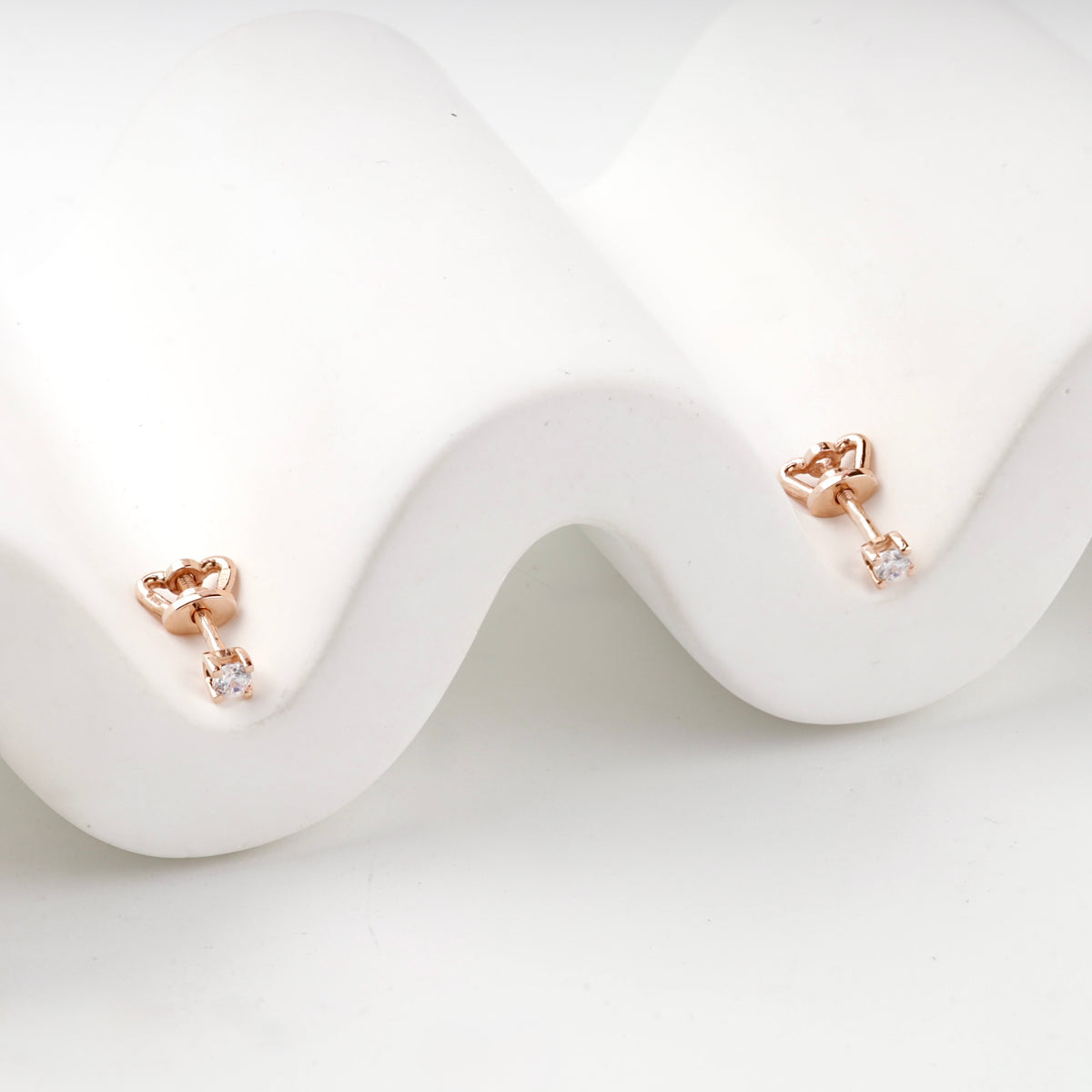 Rose Gold 14K (585) Petite Cubic Zirconia Stud Earrings — detail view — Kabluchka