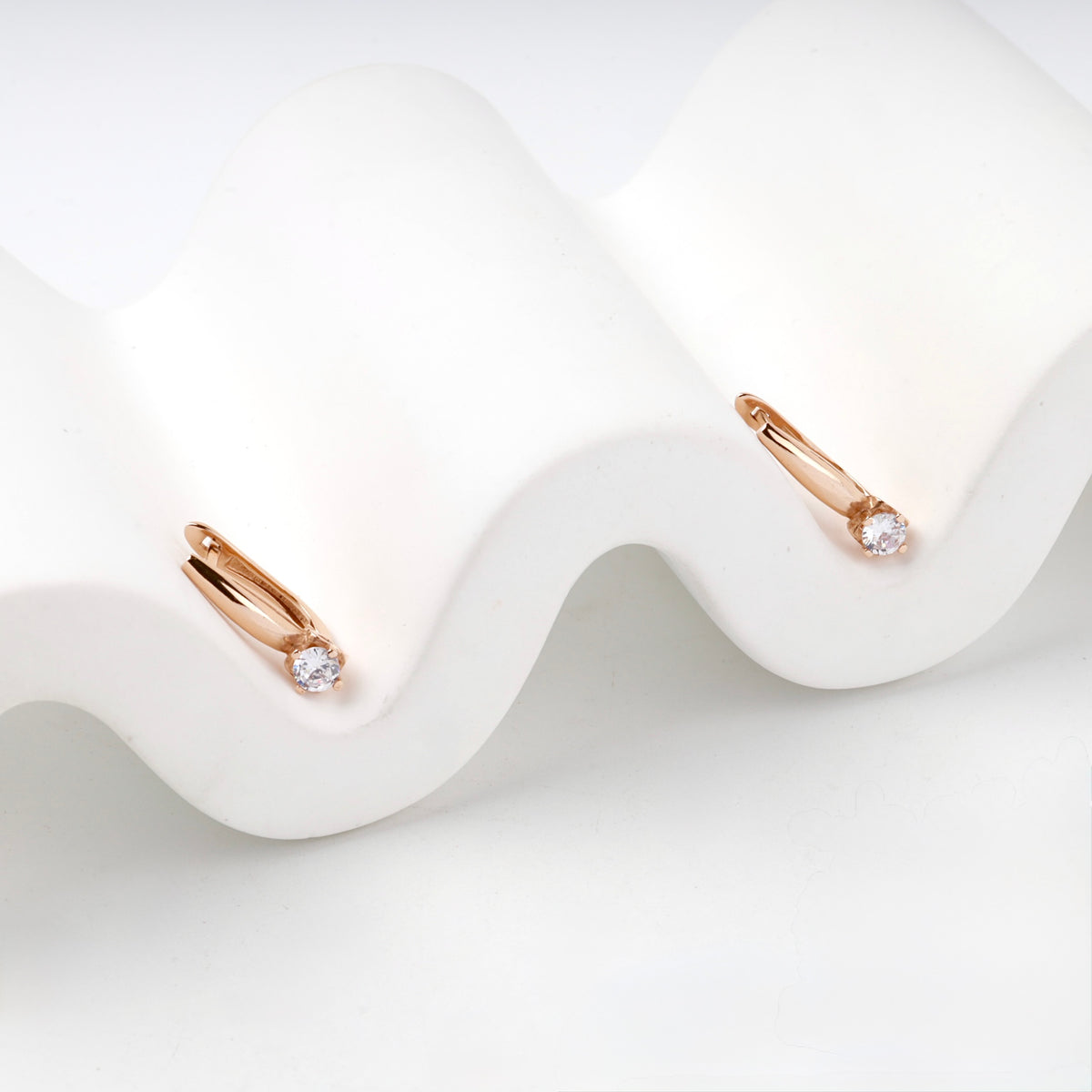 Rose Gold 14K (585) Cubic Zirconia Drop Earrings — side view — Kabluchka
