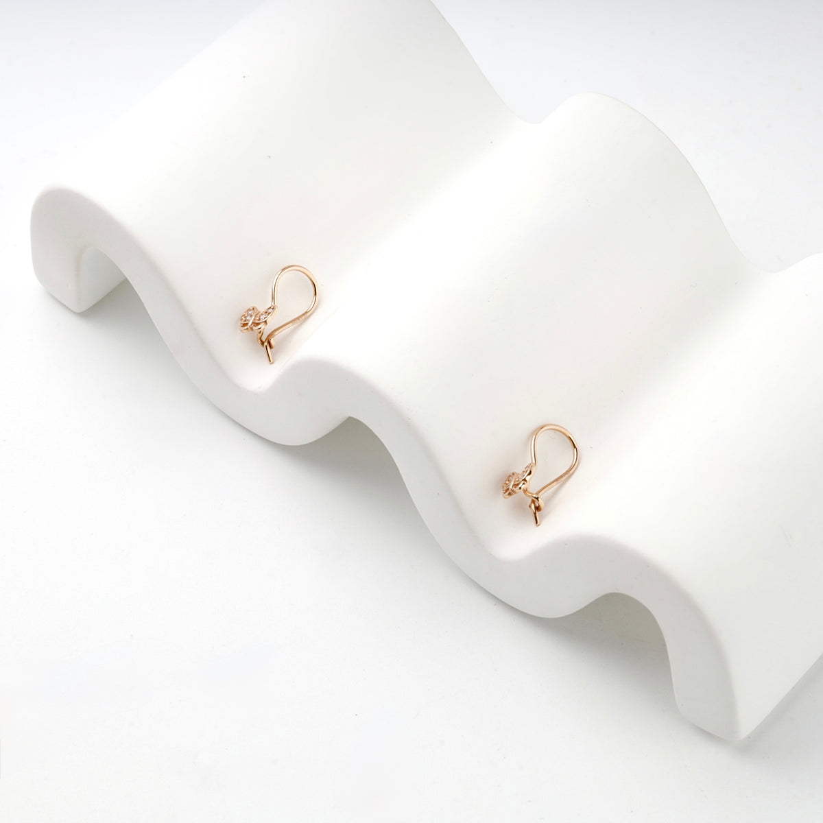 Children's Rose Gold 14K (585) Cubic Zirconia Leaf Drop Earrings — closure detail — Kabluchka