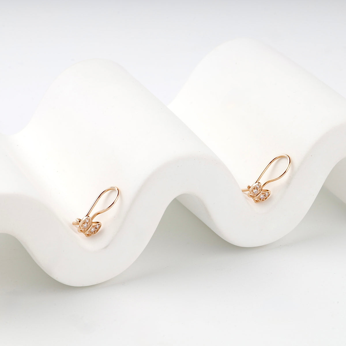 Children's Rose Gold 14K (585) Cubic Zirconia Leaf Drop Earrings — side view — Kabluchka