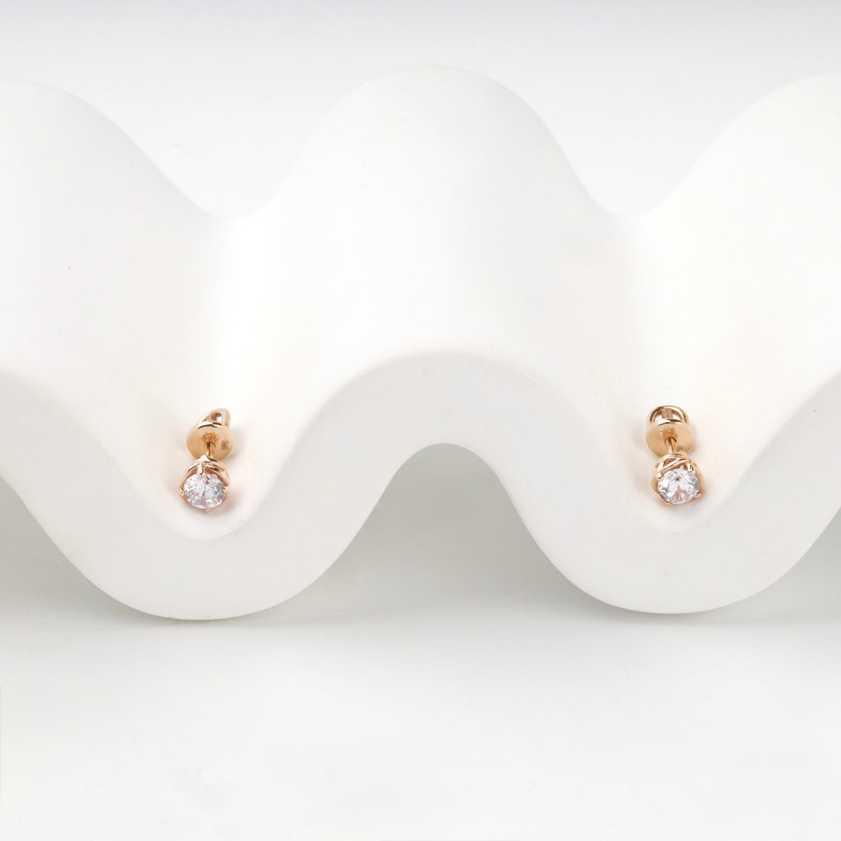 Rose Gold 14K (585) Basket-Set Cubic Zirconia Stud Earrings — front view — Kabluchka