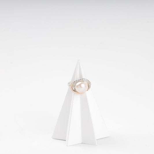 Silver 925 and Gold 375 pearl and cubic zirconia cocktail ring — front view — Kabluchka