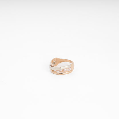 Two-tone gold cubic zirconia crossing ring — rear angle — Kabluchka