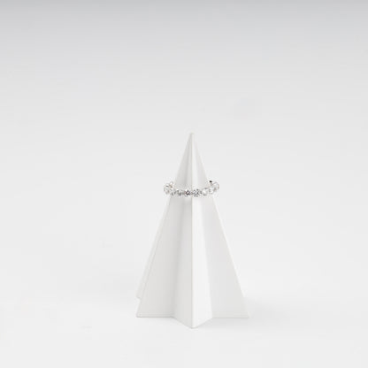 Slim rhodium-plated eternity ring — detail — Kabluchka