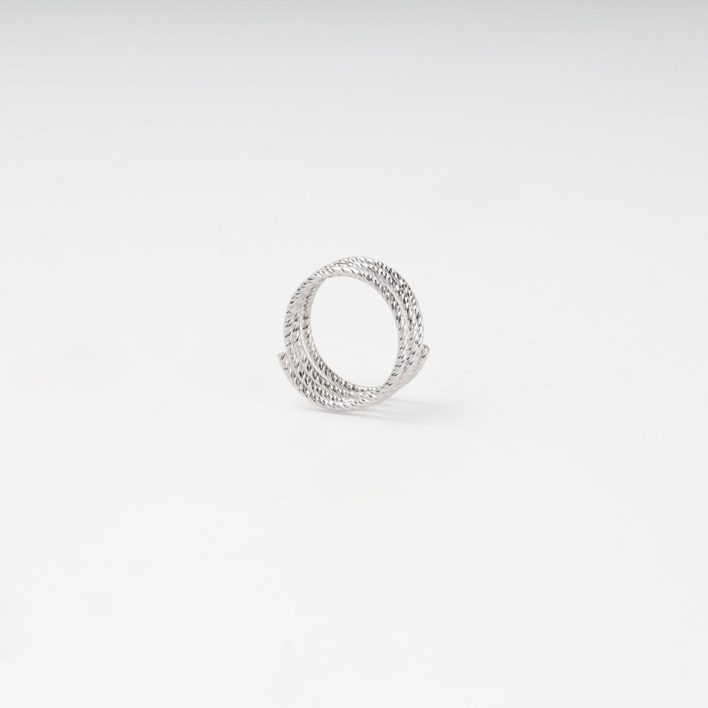 Sculptural Silver 925 ring — profile view — Kabluchka