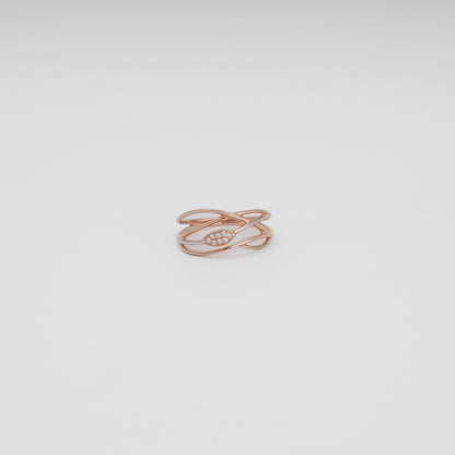 Rose gold openwork ring elegant crossover design - Kabluchka