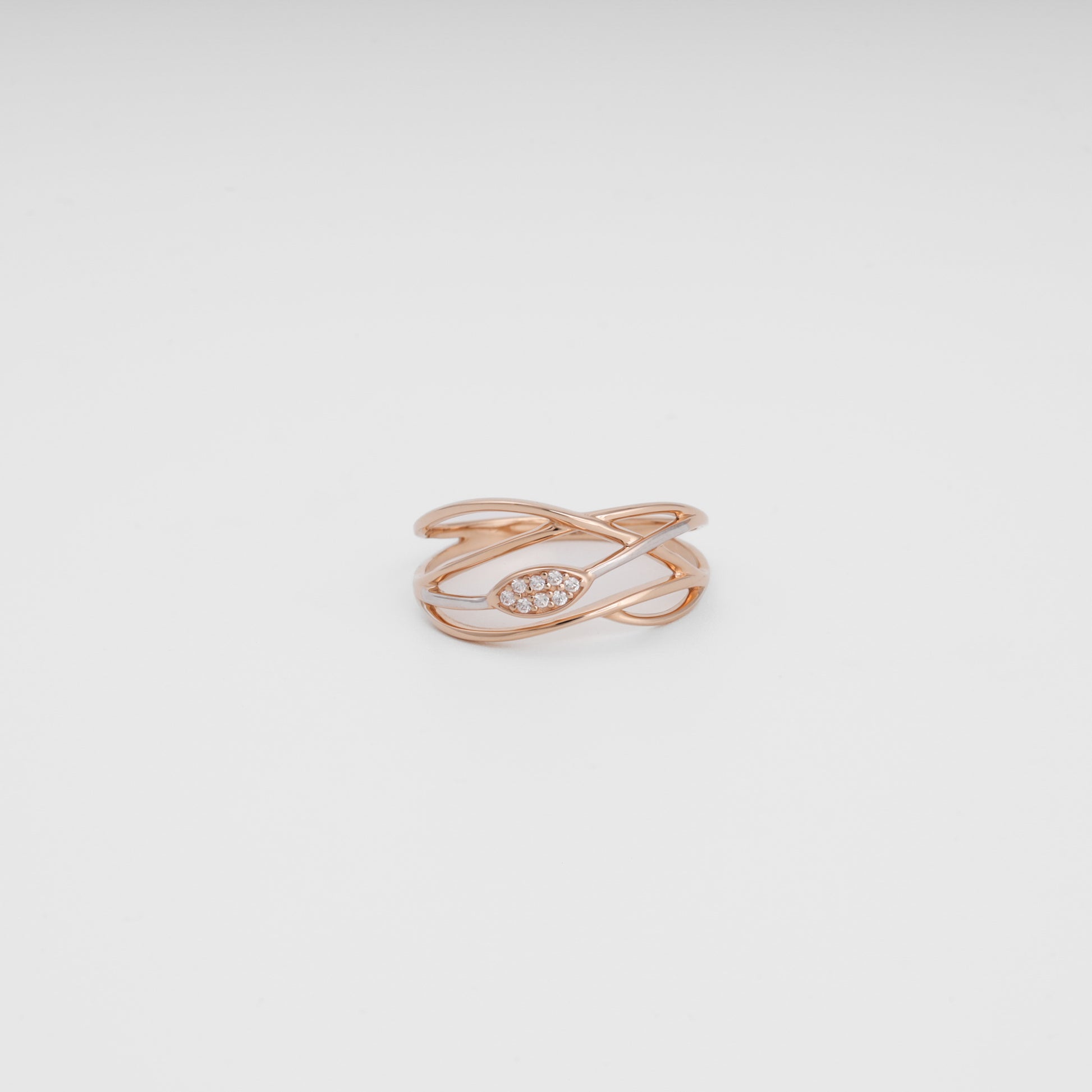 Openwork crossover ring rose gold with cubic zirconia front view - Kabluchka jewelry