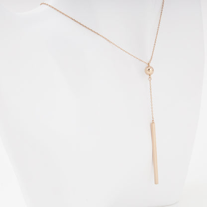 Rose Gold 585 Ball Station Necklace on neck — Kabluchka