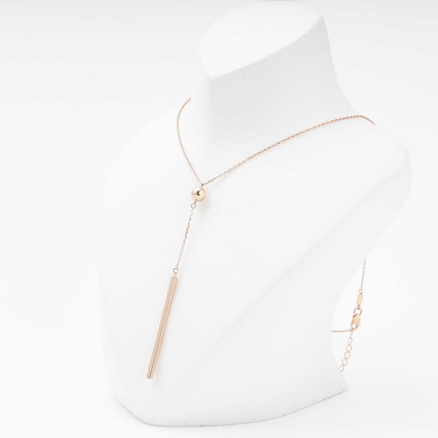 Rose Gold 585 Ball Station Necklace close-up — Kabluchka