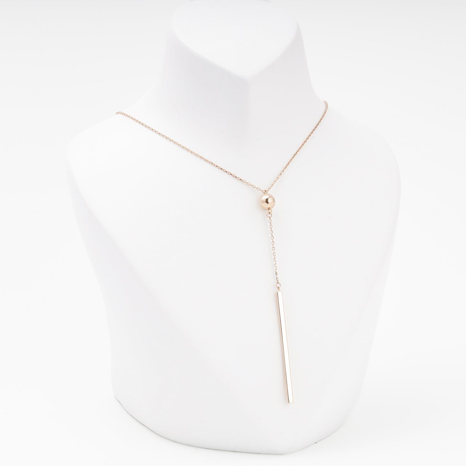 Rose Gold 585 Ball Station Necklace on model — Kabluchka