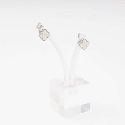 Silver 925 drop earrings with mother-of-pearl clover on display stand — Kabluchka