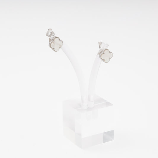 Silver 925 drop earrings with mother-of-pearl clover on display stand — Kabluchka
