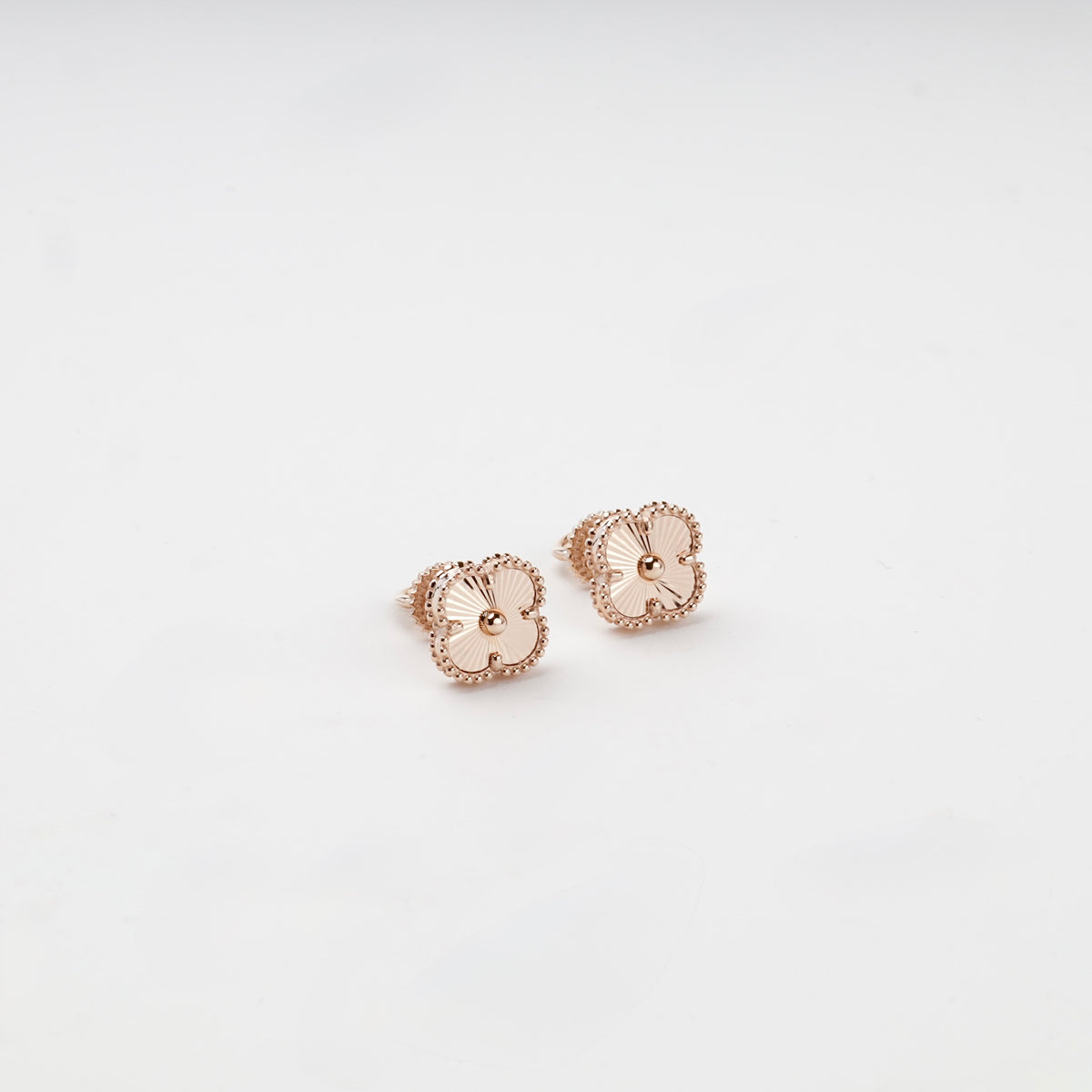 Rose gold 585 clover stud earrings, pair view